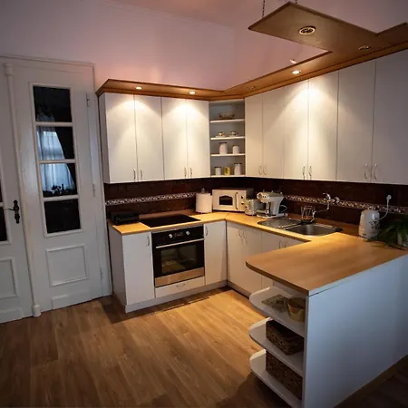 Apartman Zamecke Cerveny Dvur