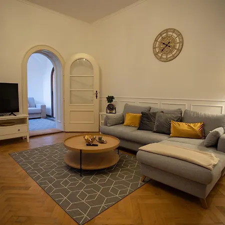 Zamecke Cerveny Dvur Apartman *