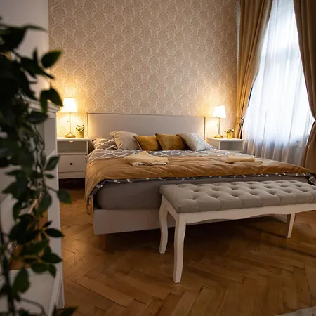 Apartman Zamecke Cerveny Dvur *