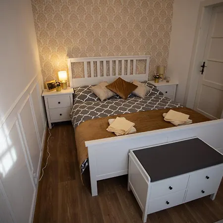 Zamecke Cerveny Dvur Apartman Rapotín