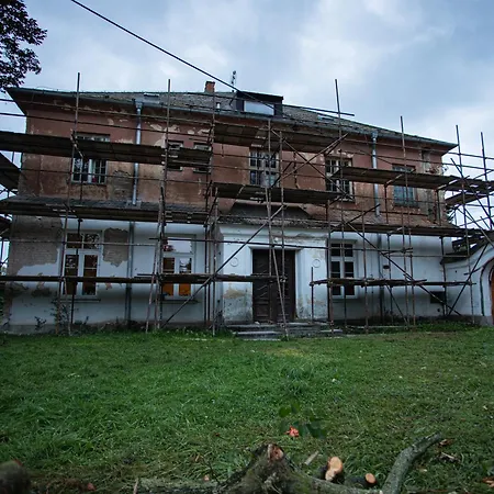 Apartman Zamecke Cerveny Dvur